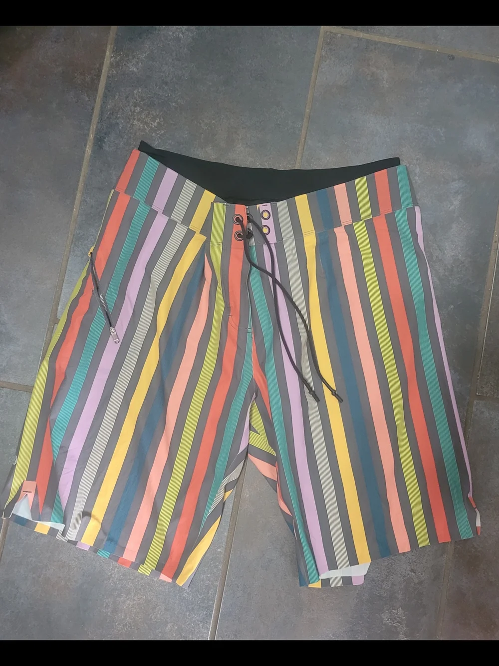 Lululemon Board Shorts Mens Striped Surf Swim Trunks Activewear Size 38